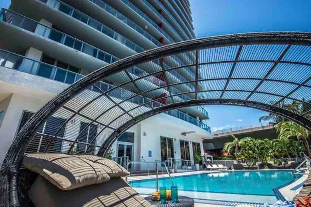 Luxury Condo Steps From Beach Hallandale Beach Extérieur photo