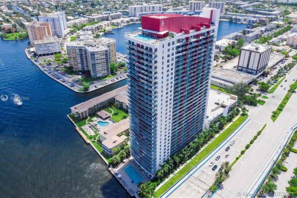 Luxury Condo Steps From Beach Hallandale Beach Extérieur photo